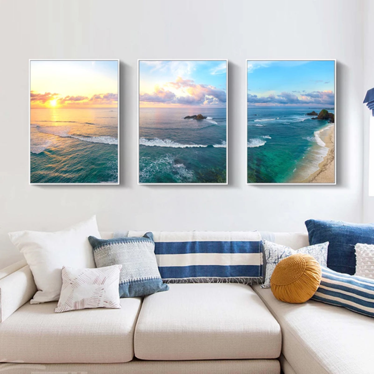 TPFLiving Luxus Poster Leinwand - Romantische Küstenlandschaft - Sonnenuntergang, Strand und Meer - Gelb, Blau, Beeige - 7 verschiedene Größen - Günstiges 3-er Set OHNE Rahmen - SET