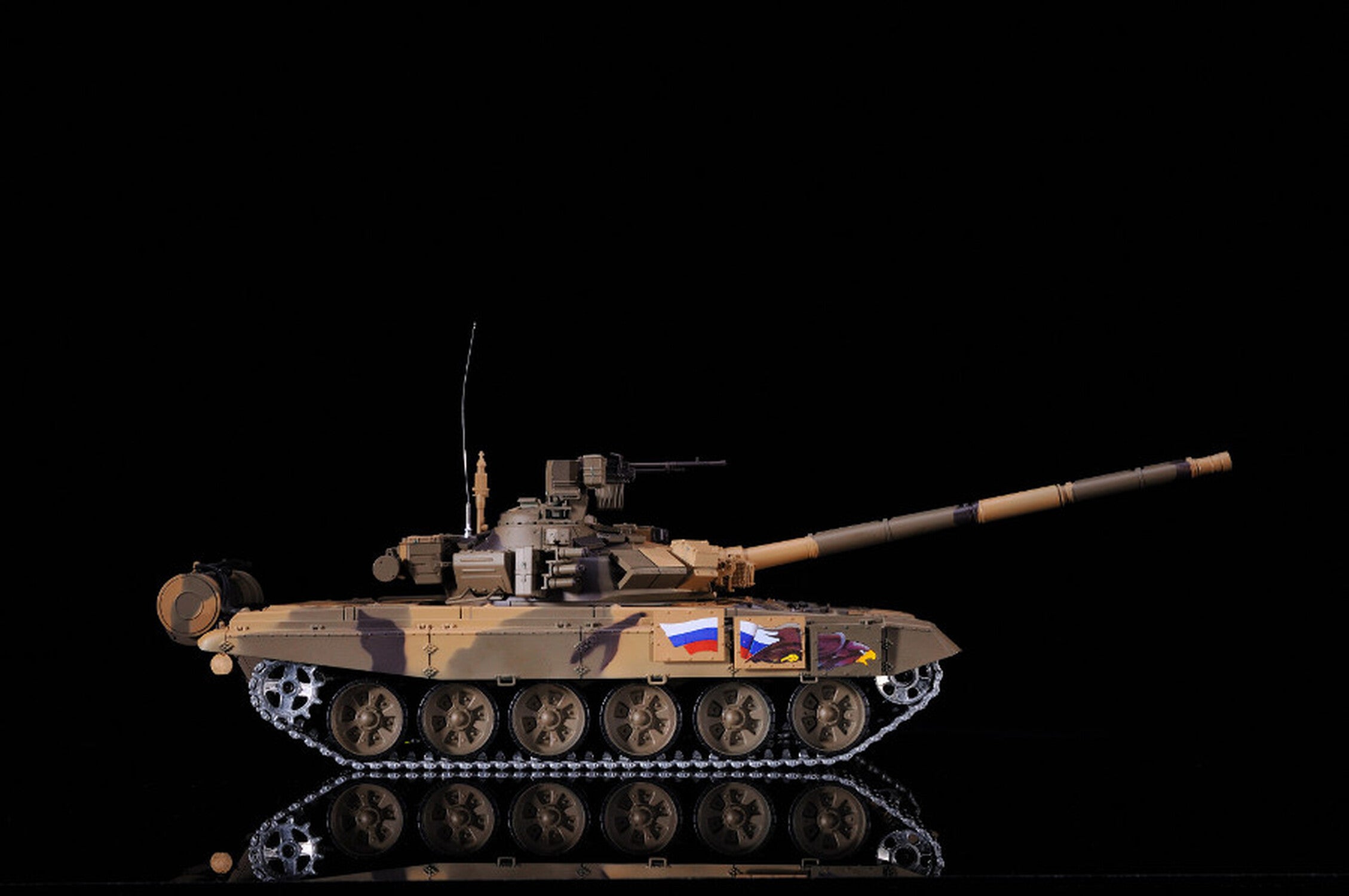 TPFLiving RC-Panzer Russischer T90 Panzer 7-0-Pro RC Panzer ferngesteuert - Panzer mit Schussfunktion - Panzerfahrzeug mit Stahlgetriebe und Kettenantrieb - Rauch und Sound - Maßstab: 1:16